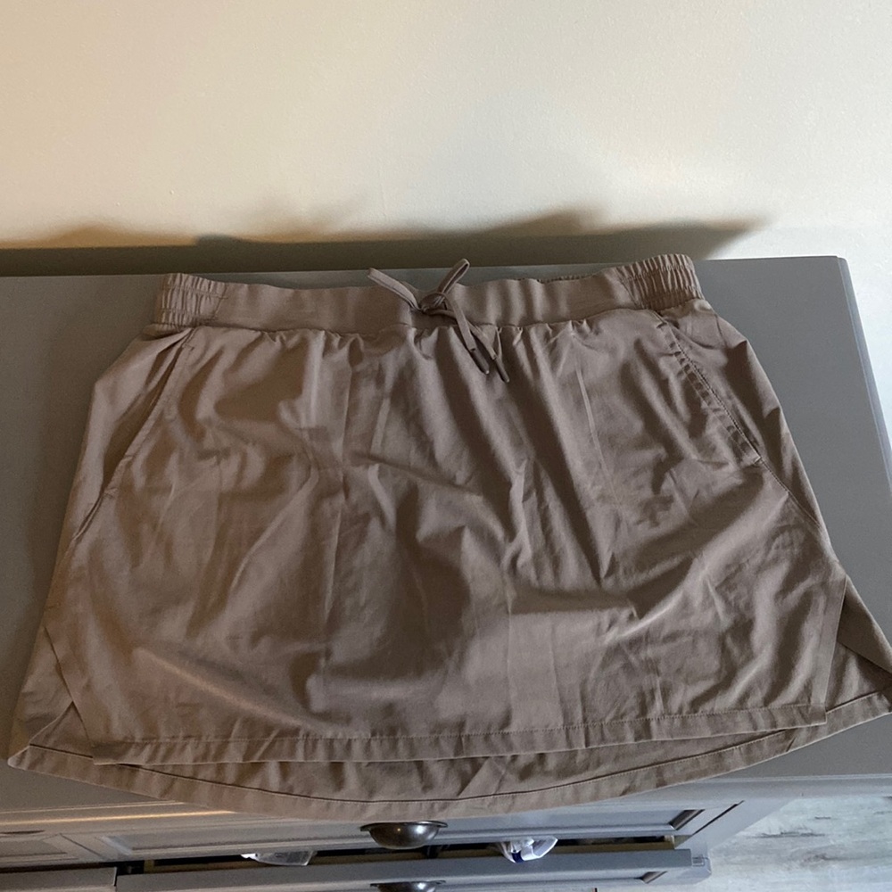 All in motion skort